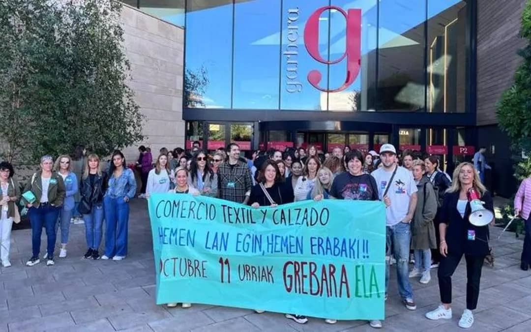 El comercio textil en Euskadi suma 10 días de huelga para defender un convenio propio en lugar del estatal