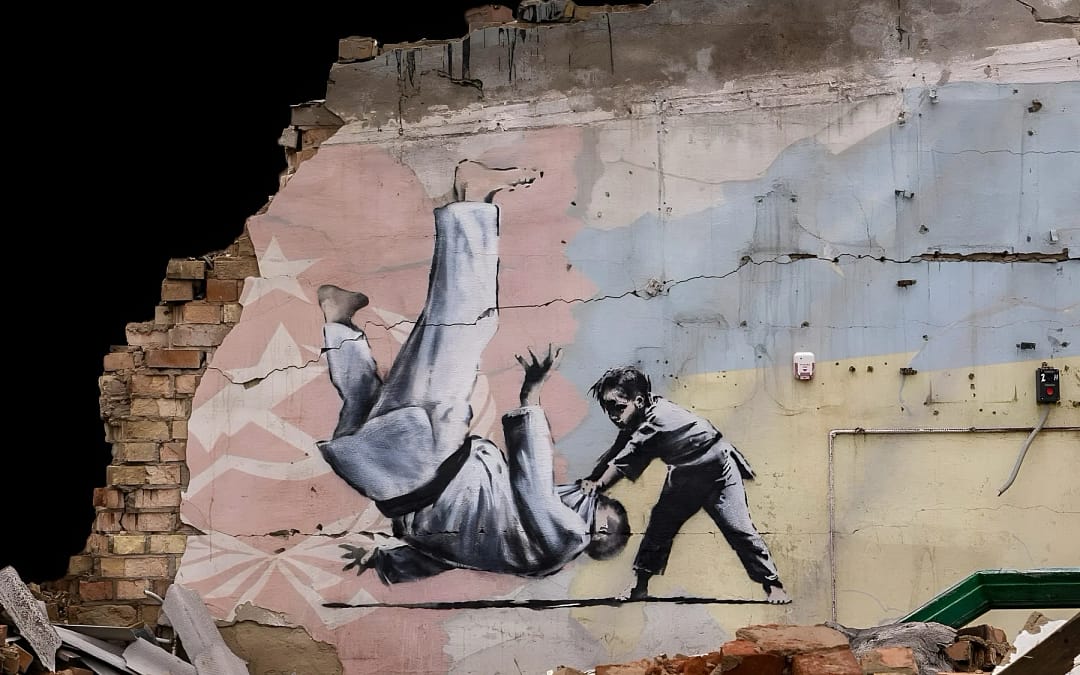 ¡Cuatro años de agresión del Goliat ruso y el David ucraniano sigue resistiendo!